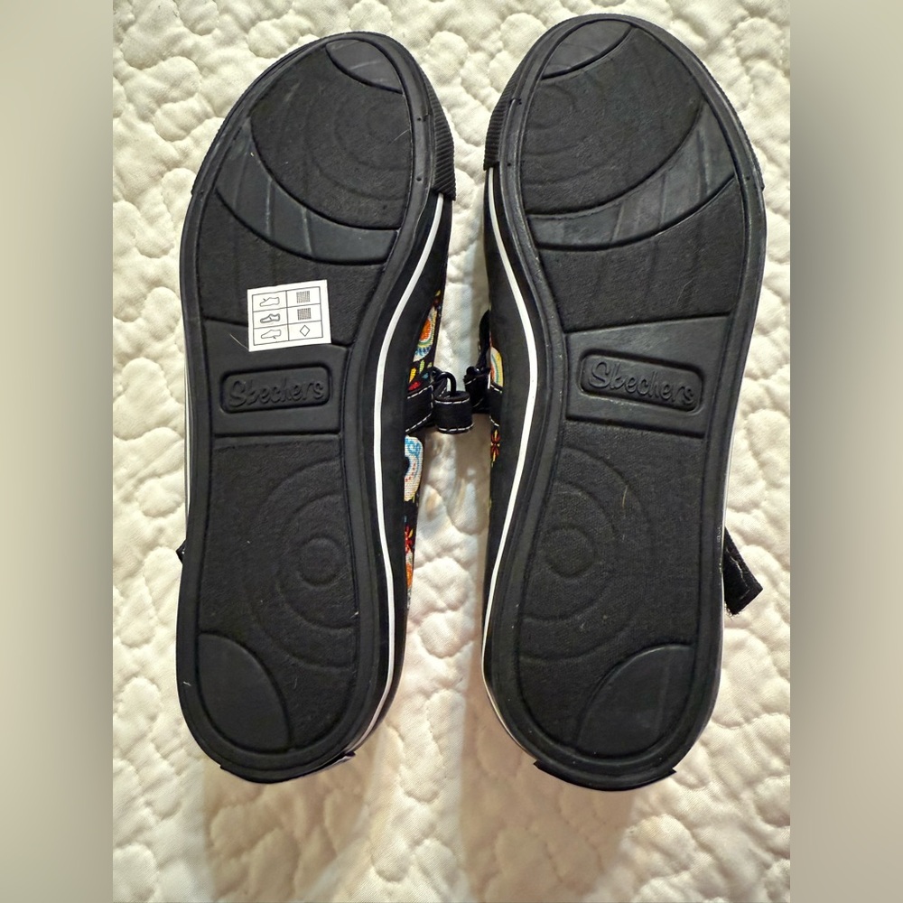NWOT Women’s Skechers Sugar Skull Mary Jane Shoes Size 6 - Picture 7 of 8